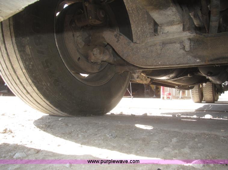 image for item F7260 2001 Freightliner Century Class ST120 semi truck