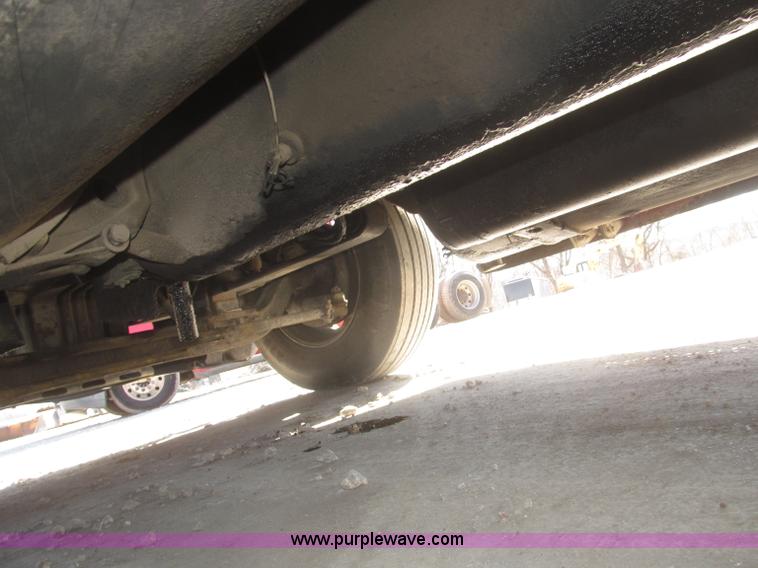 image for item F7260 2001 Freightliner Century Class ST120 semi truck