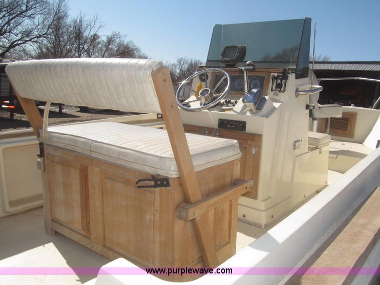 image for item F7261 1981 Hydrasports Runabout boat