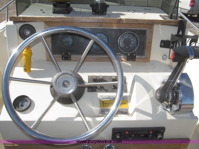 image for item F7261 1981 Hydrasports Runabout boat