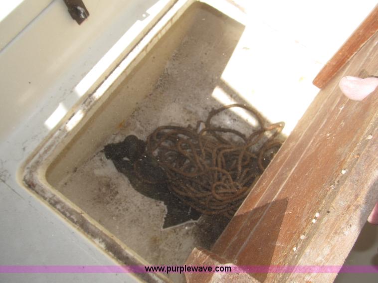 image for item F7261 1981 Hydrasports Runabout boat