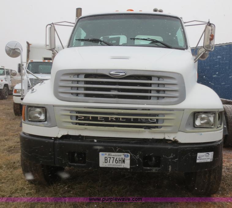 image for item F8175 2002 Sterling M8500 Acerterra semi truck
