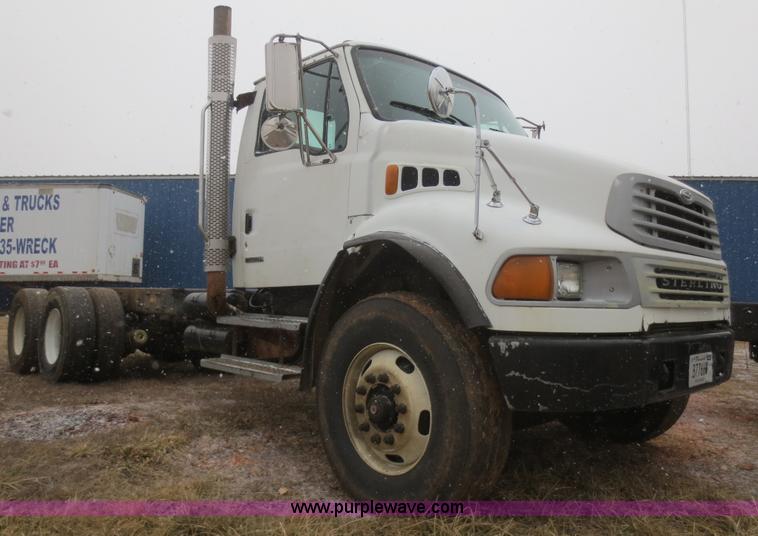 image for item F8175 2002 Sterling M8500 Acerterra semi truck