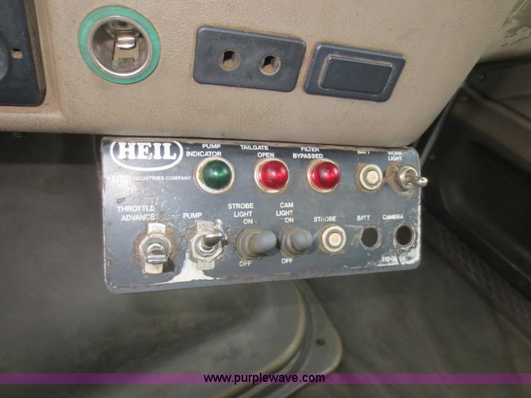 image for item F8175 2002 Sterling M8500 Acerterra semi truck