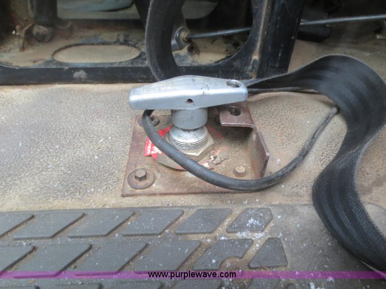 image for item F8175 2002 Sterling M8500 Acerterra semi truck