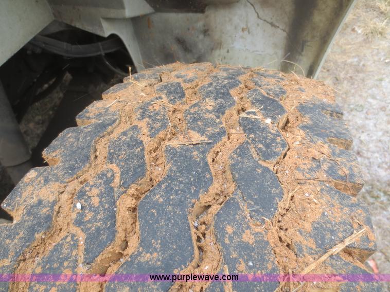 image for item F8176 1994 International 4900 box truck