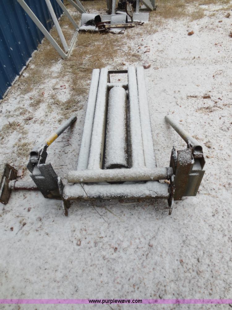 image for item F8178 Rugby LR-28A truck mounted lift