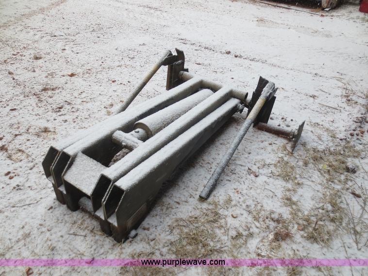 image for item F8178 Rugby LR-28A truck mounted lift