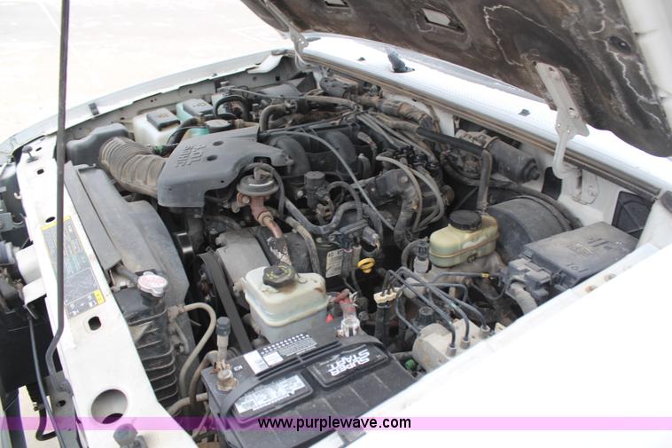 image for item H1363 2004 Ford Ranger XLT SuperCab pickup truck