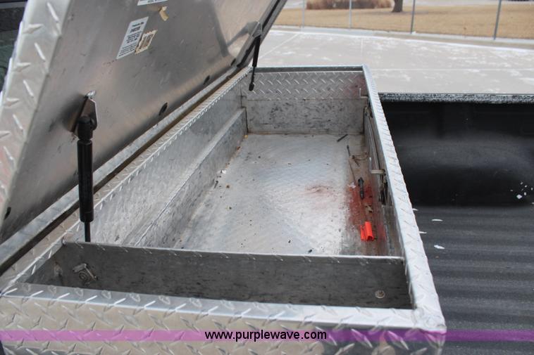 image for item H1363 2004 Ford Ranger XLT SuperCab pickup truck