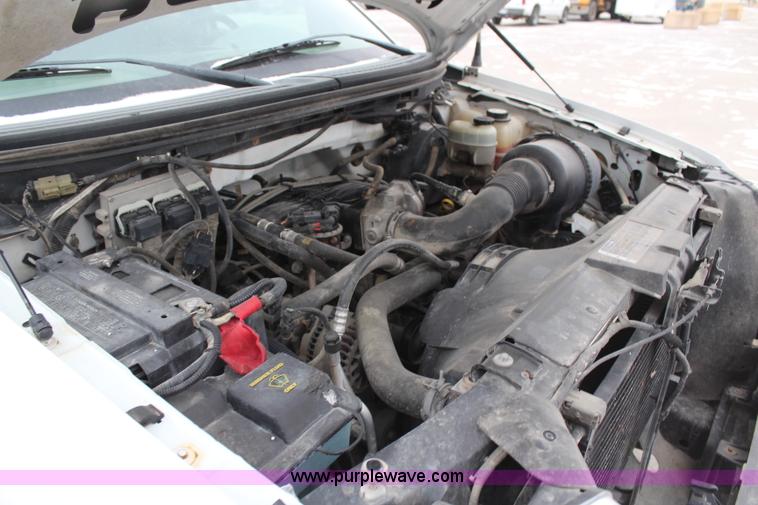 image for item H1364 2006 Ford F150 XL pickup truck