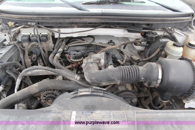 image for item H1364 2006 Ford F150 XL pickup truck