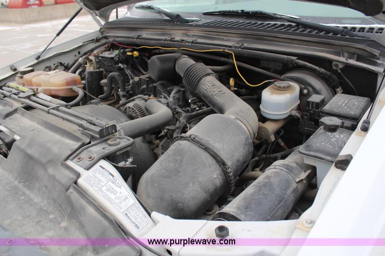 image for item H1373 2001 Ford F250 XL pickup truck