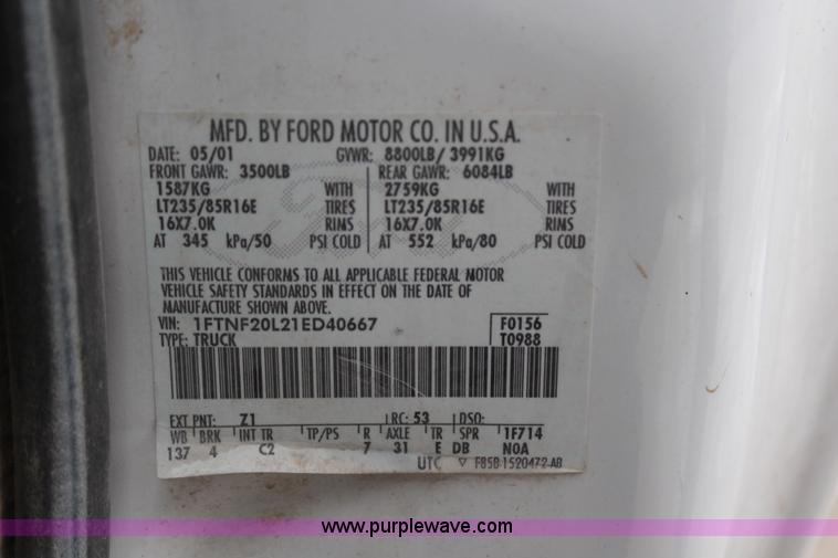 image for item H1373 2001 Ford F250 XL pickup truck