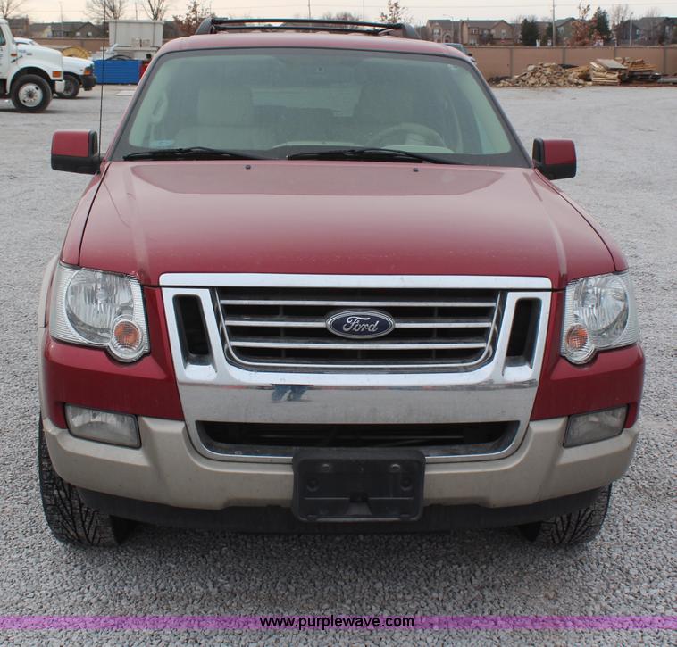 image for item H1384 2006 Ford Explorer Eddie Bauer SUV