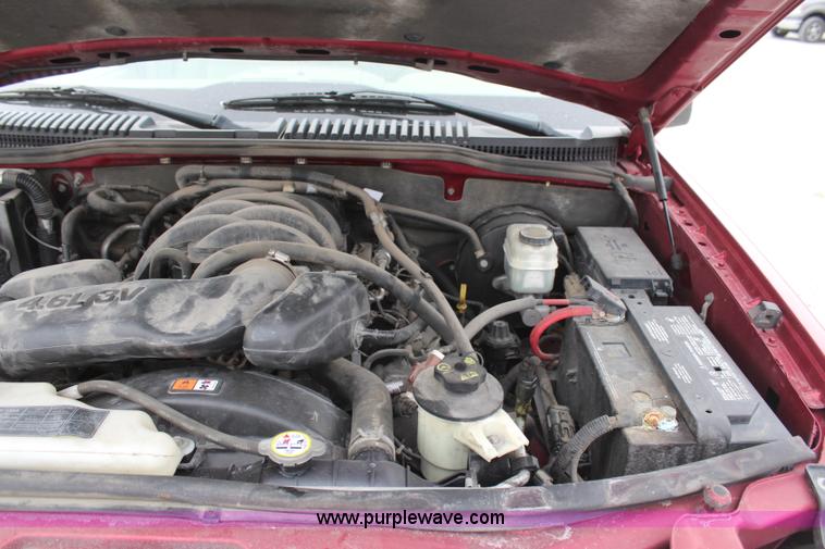 image for item H1384 2006 Ford Explorer Eddie Bauer SUV