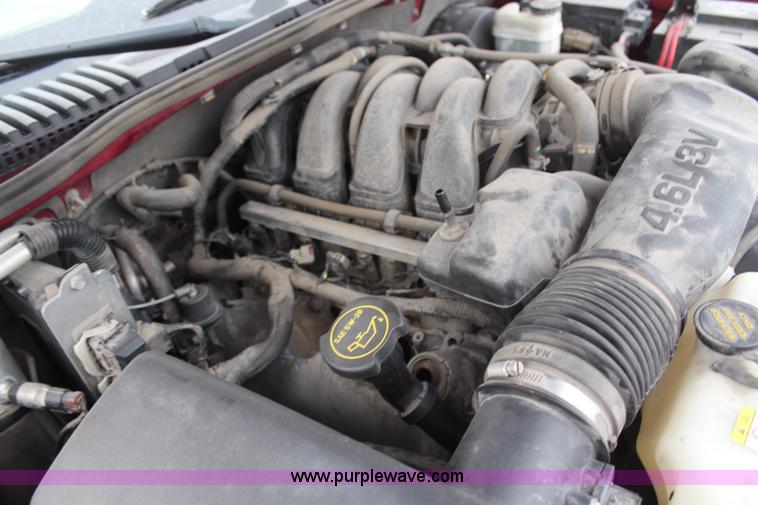 image for item H1384 2006 Ford Explorer Eddie Bauer SUV