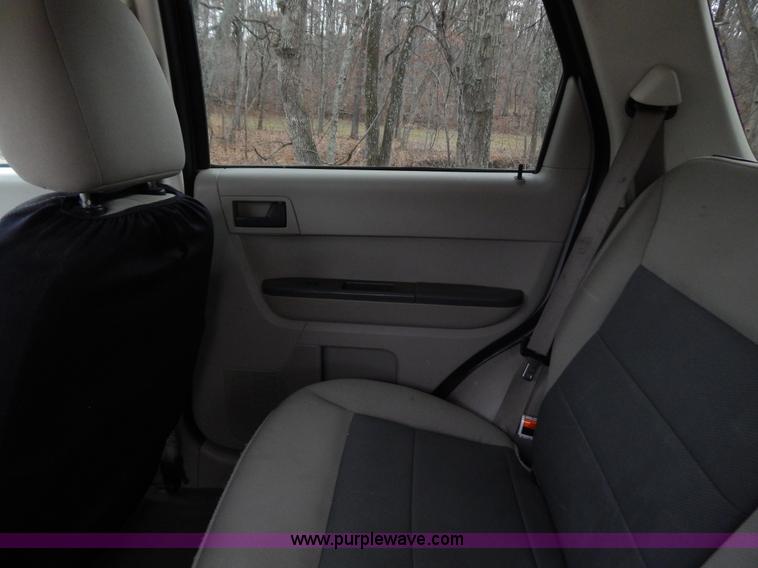 image for item H3887 2008 Ford Escape XLT SUV