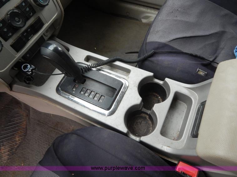 image for item H3887 2008 Ford Escape XLT SUV