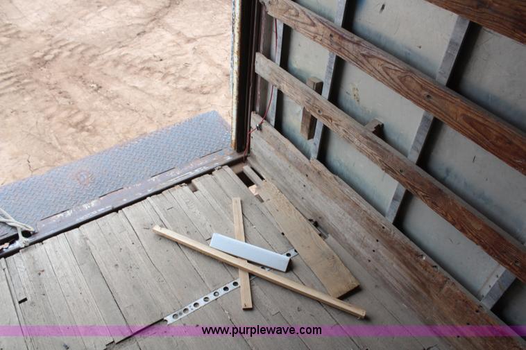 image for item H7792 Brown cargo box