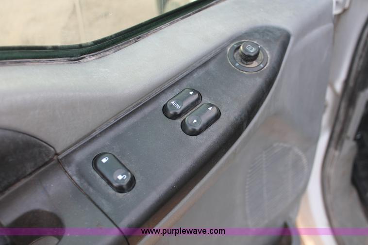 image for item H8313 2007 Ford F250 Super Duty XLT SuperCab pickup truck