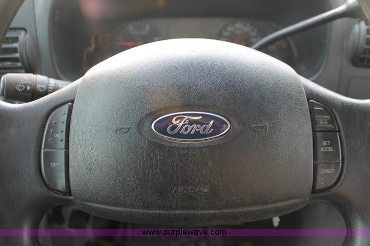 image for item H8313 2007 Ford F250 Super Duty XLT SuperCab pickup truck