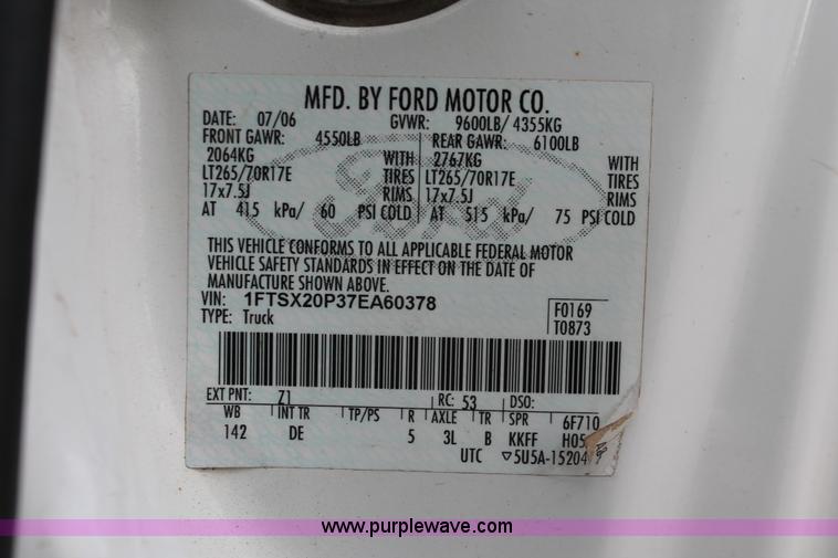 image for item H8313 2007 Ford F250 Super Duty XLT SuperCab pickup truck