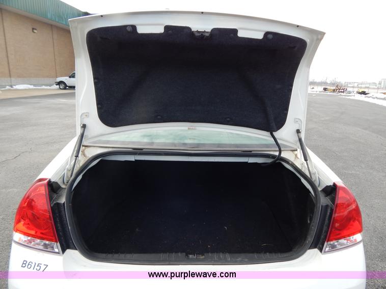 image for item I1201 2007 Chevrolet Impala LS