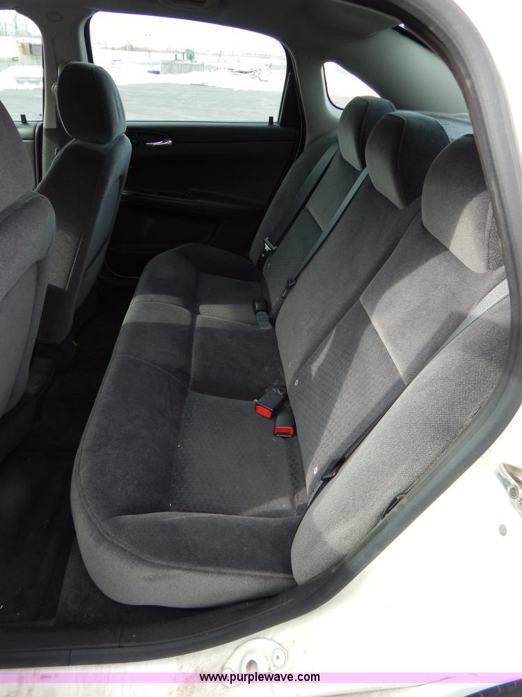 image for item I1201 2007 Chevrolet Impala LS