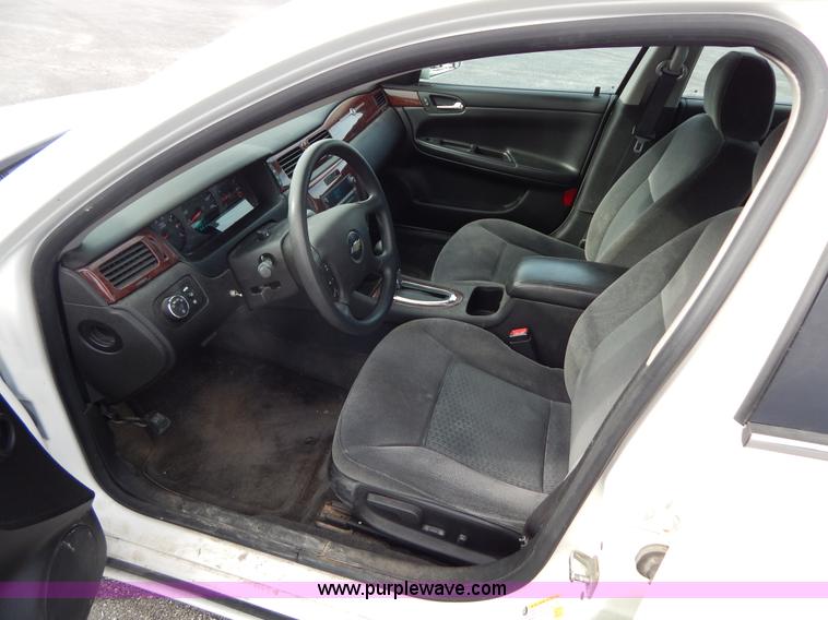 image for item I1201 2007 Chevrolet Impala LS