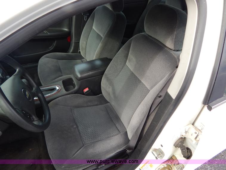 image for item I1201 2007 Chevrolet Impala LS