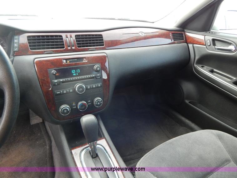 image for item I1201 2007 Chevrolet Impala LS