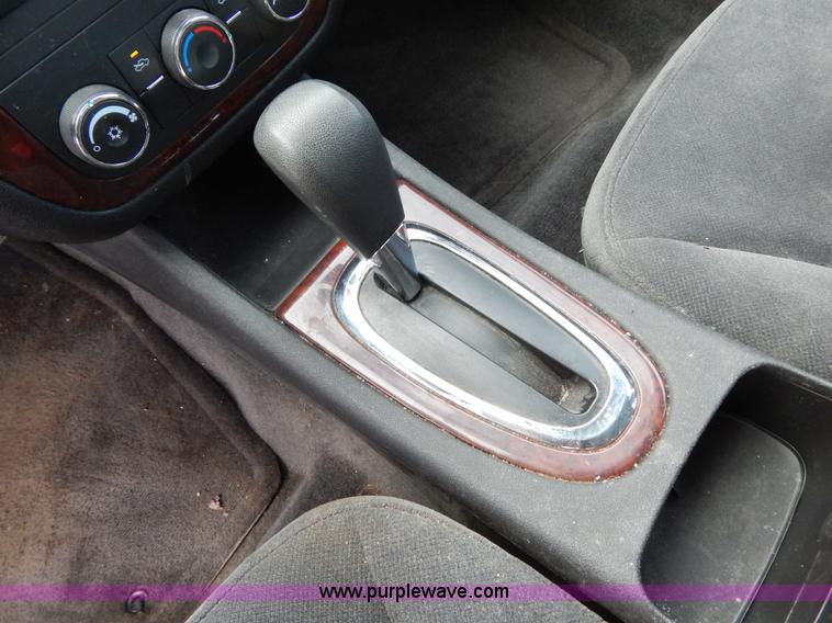 image for item I1201 2007 Chevrolet Impala LS