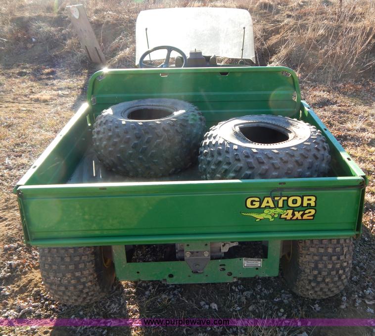 image for item I1228 2001 John Deere Gator utility vehicle