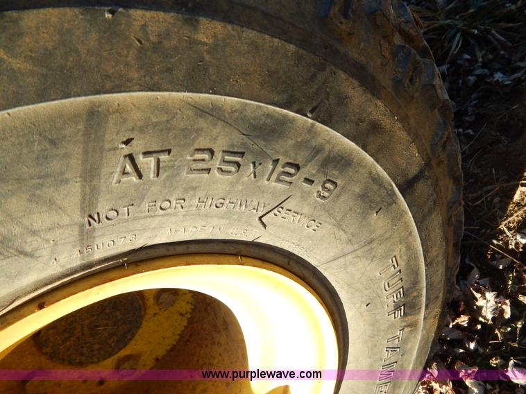 image for item I1228 2001 John Deere Gator utility vehicle