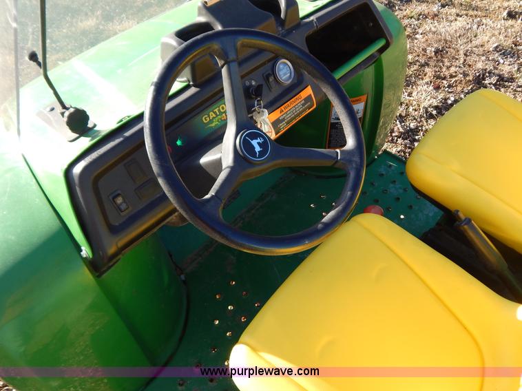 image for item I1228 2001 John Deere Gator utility vehicle