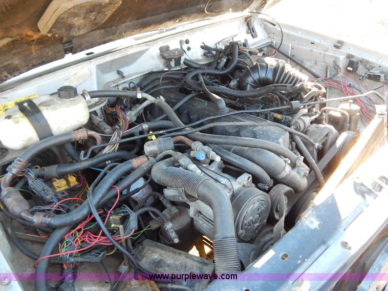 image for item I1231 1987 AMC Cherokee Pioneer SUV