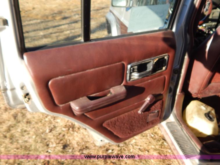 image for item I1231 1987 AMC Cherokee Pioneer SUV