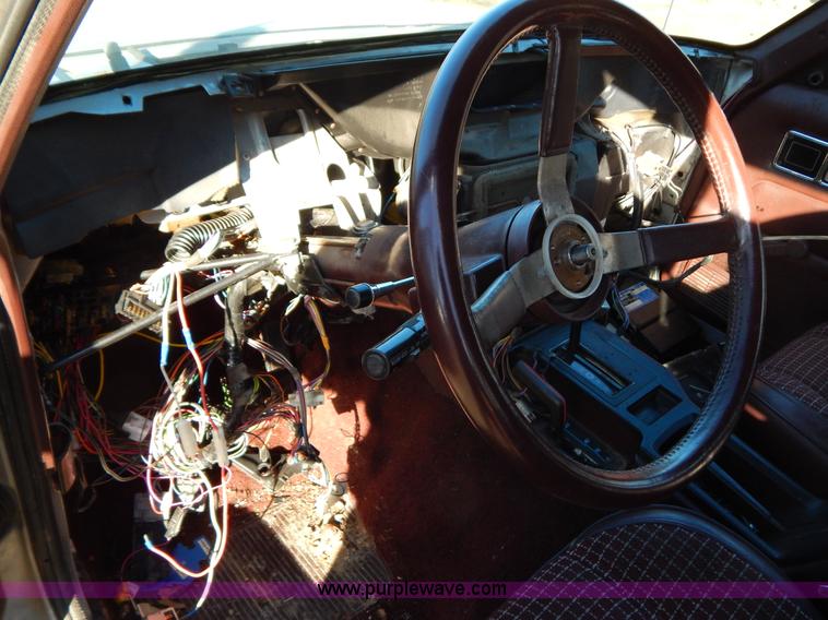 image for item I1231 1987 AMC Cherokee Pioneer SUV