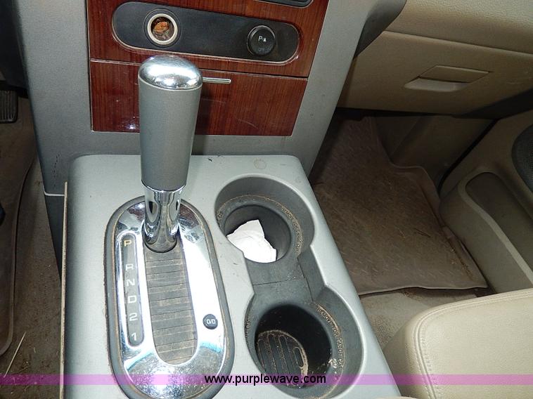 image for item I9410 2006 Ford F150 Lariat SuperCrew pickup truck