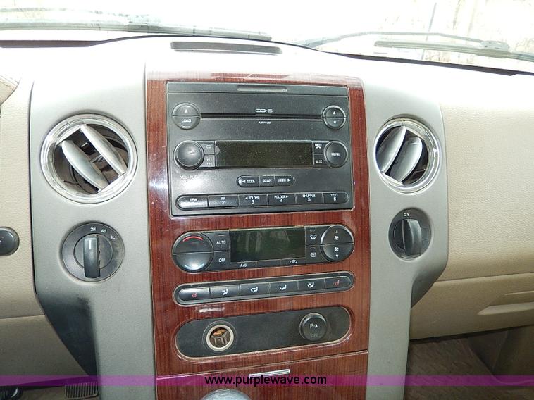 image for item I9410 2006 Ford F150 Lariat SuperCrew pickup truck