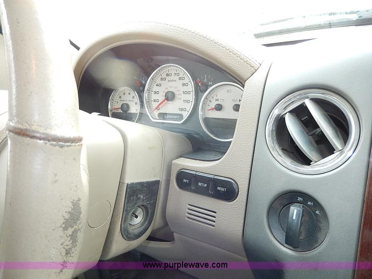 image for item I9410 2006 Ford F150 Lariat SuperCrew pickup truck