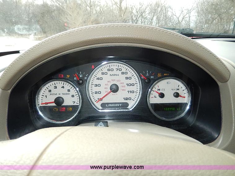 image for item I9410 2006 Ford F150 Lariat SuperCrew pickup truck