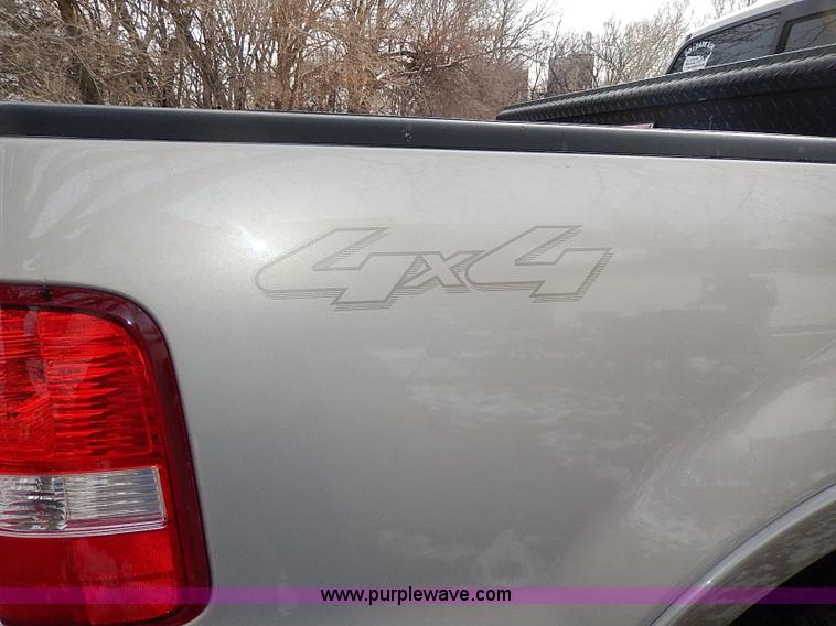 image for item I9410 2006 Ford F150 Lariat SuperCrew pickup truck