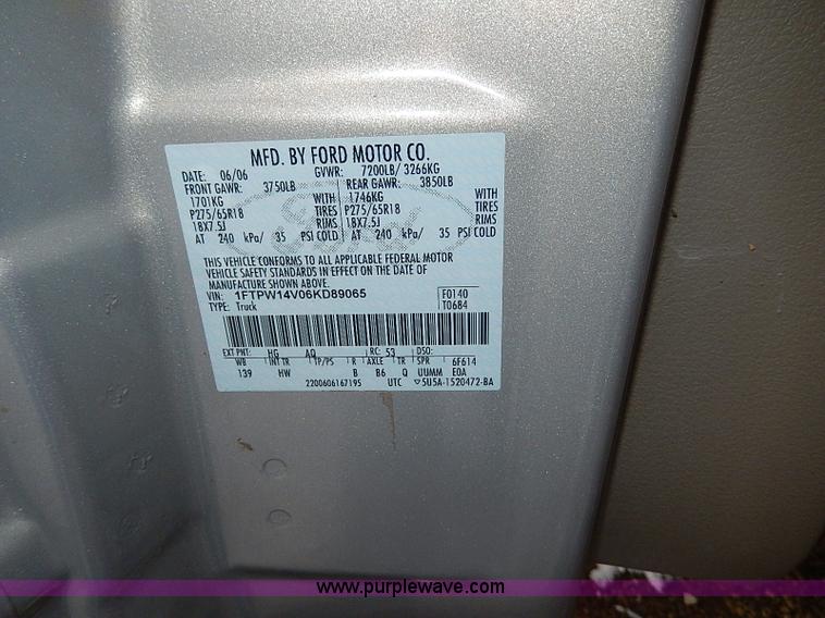 image for item I9410 2006 Ford F150 Lariat SuperCrew pickup truck