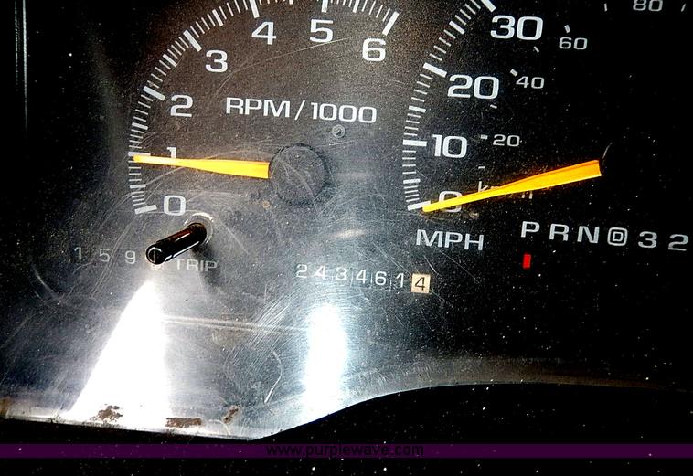 image for item I9416 1997 Chevrolet 1500 Z71 Ext. Cab pickup truck