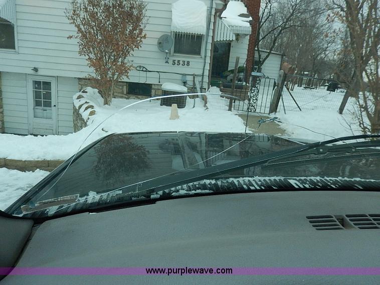 image for item I9416 1997 Chevrolet 1500 Z71 Ext. Cab pickup truck