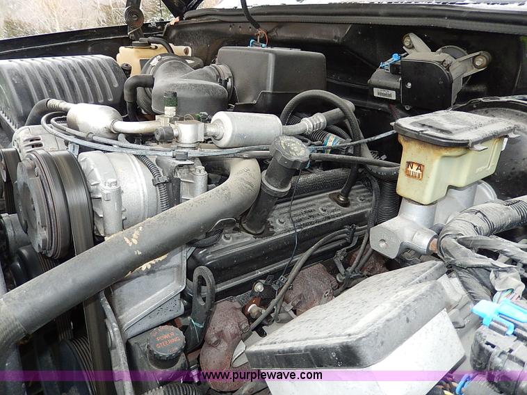 image for item I9416 1997 Chevrolet 1500 Z71 Ext. Cab pickup truck