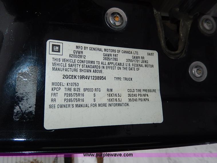 image for item I9416 1997 Chevrolet 1500 Z71 Ext. Cab pickup truck