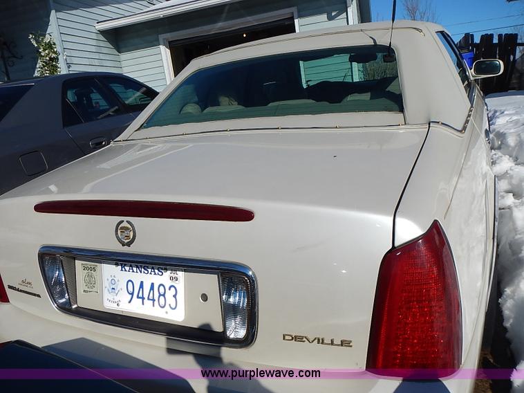 image for item I9421 2001 Cadillac DeVille